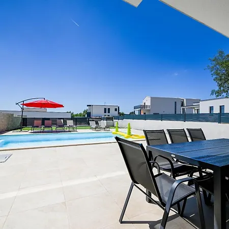 Villa Ely